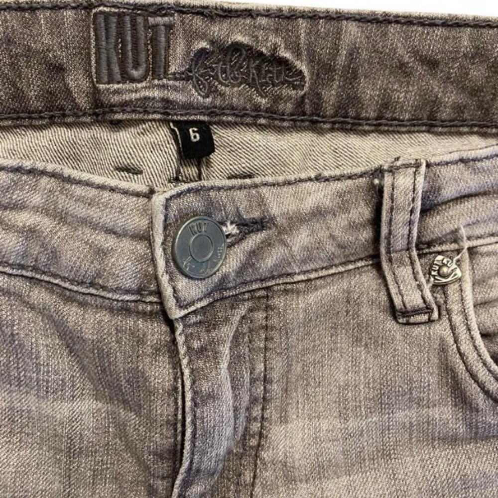 Kut from the Kloth Women's Straight Leg Jeans in Gray - Picture 2 of 3